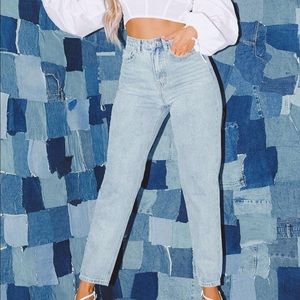 *SOLD* Light wash mom jeans